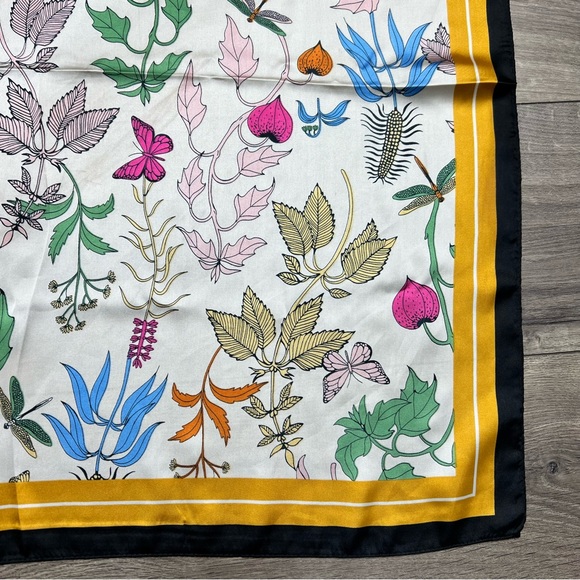 Botanical Floral Scarf - Picture 5 of 6